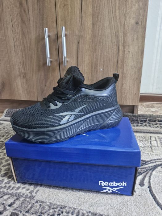 Кроссовки Reebok новые