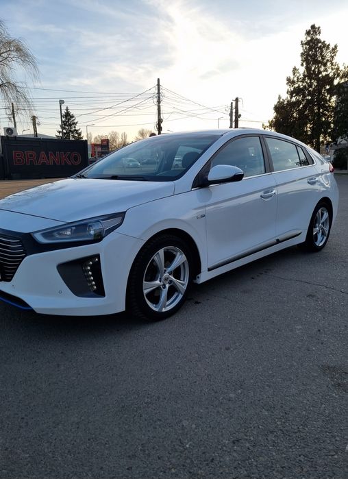Hyundai IONIQ hybrid