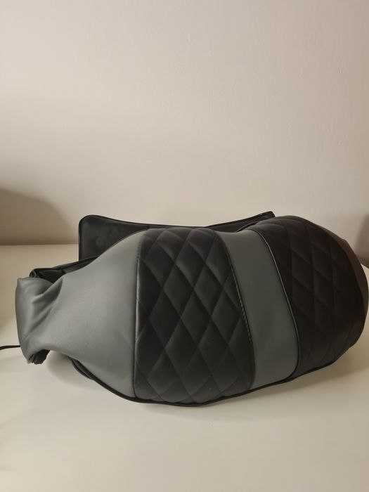 Aparat de masaj cervical