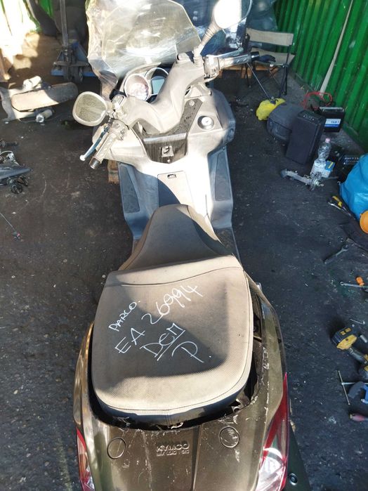 Kymco Downtown-200i и 300-На части