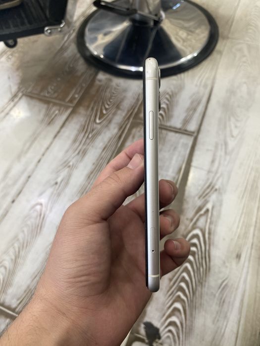 Iphone 11 с гарантие