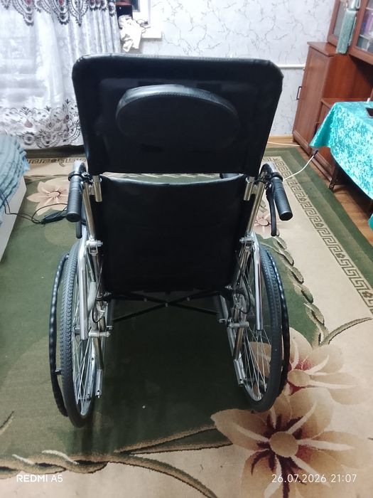Продам инвалидную каляску
