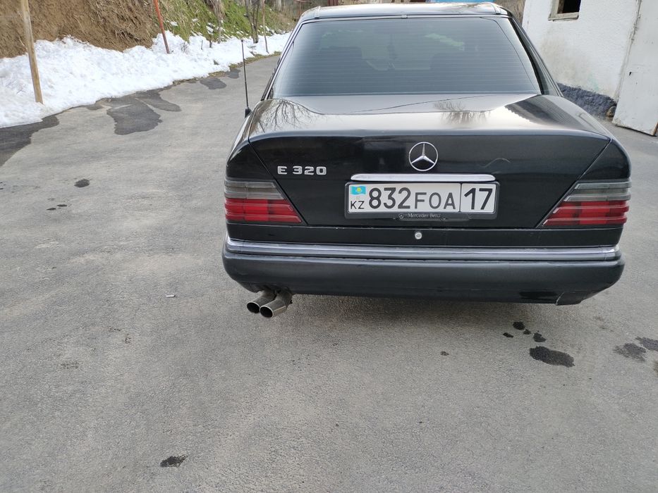 Продам Мерседес 124