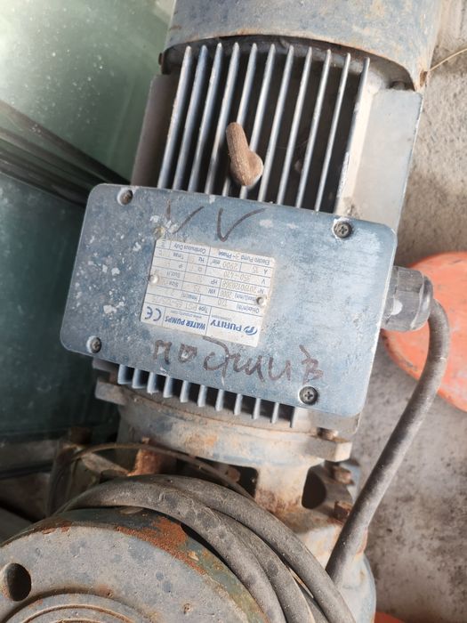 600$ 3 та насос сотилади 2 таси центробежный 1  погружной