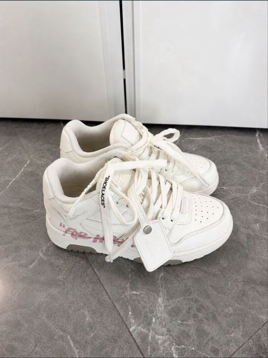 Дамски обувки off white