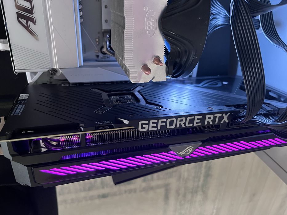 Продам RTX 3070TI ASUS rog strix oc