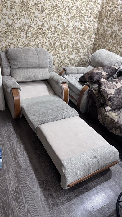 Кресло диван продам 2штуки