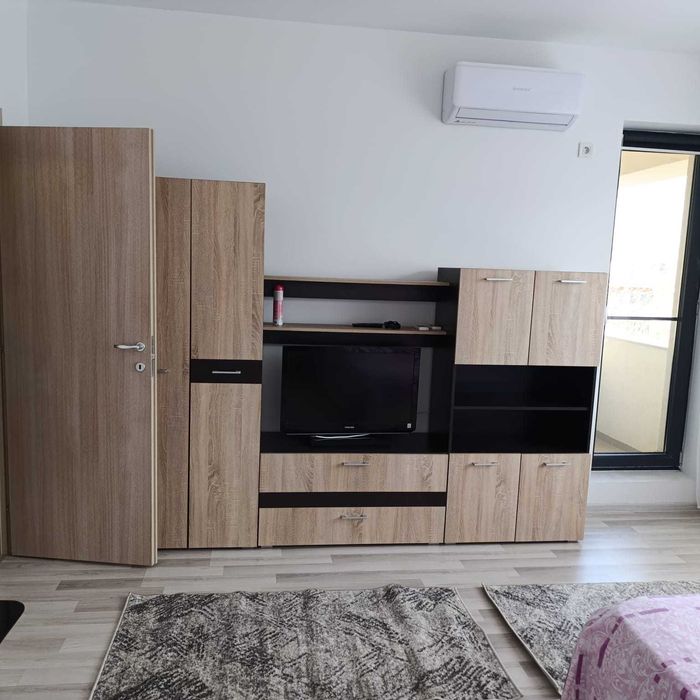 Inchiriez garsoniera