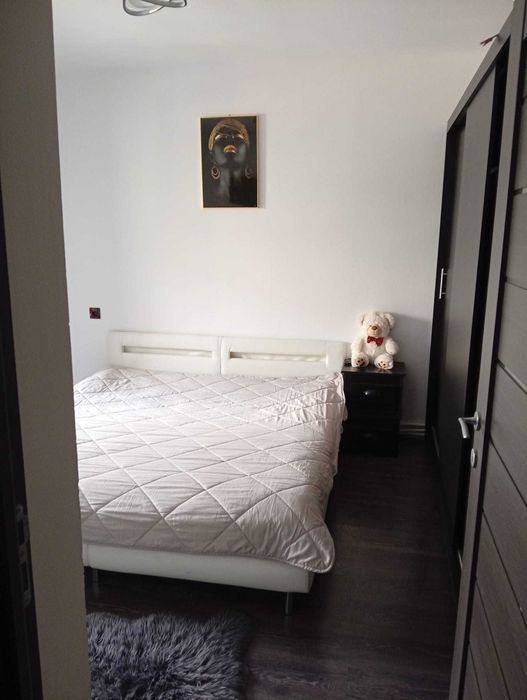 Vand apartament 3 camere