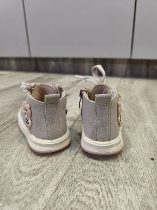Ботиночки детские