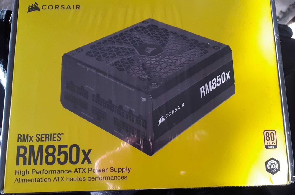 Захранване Corsair в гаранция