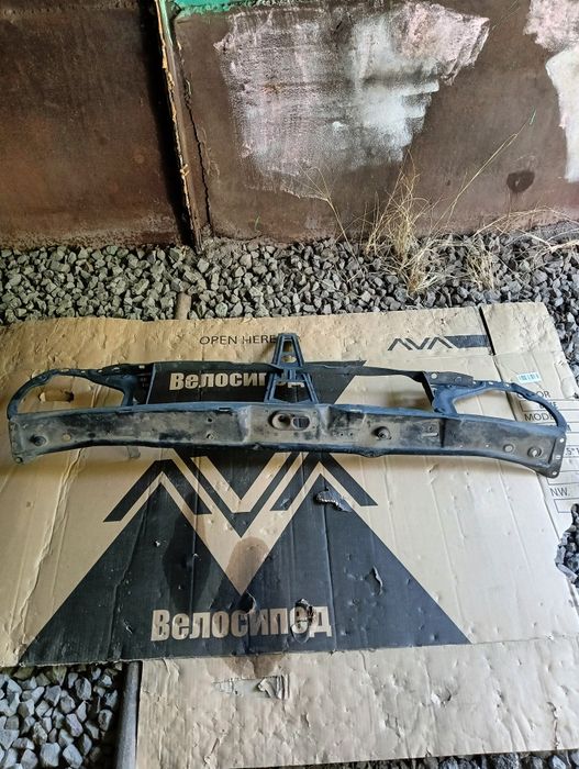 Телевизор багажник джетта 2