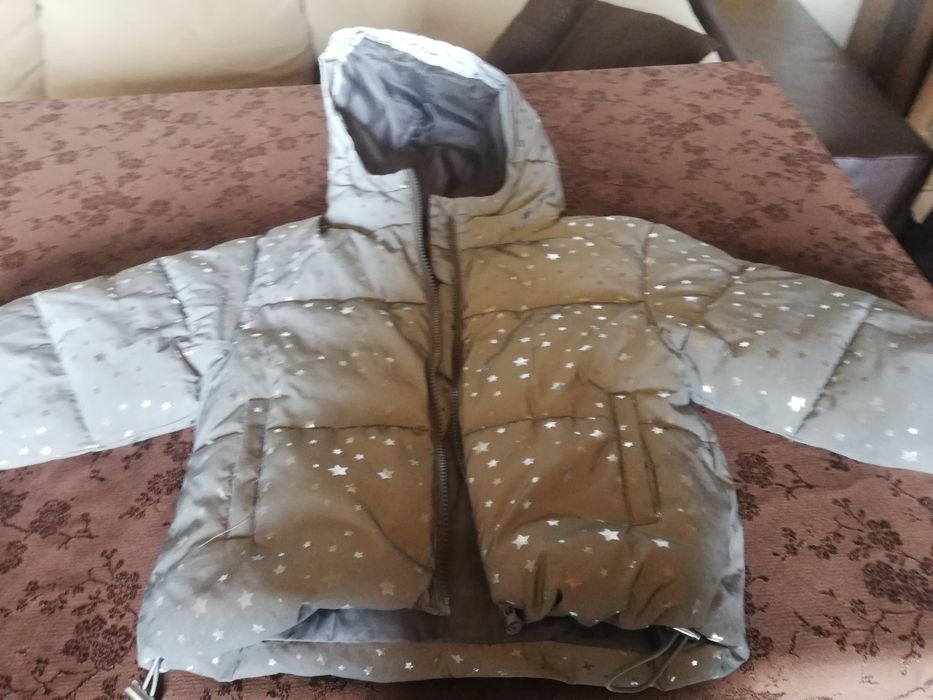 Продавам детско яке