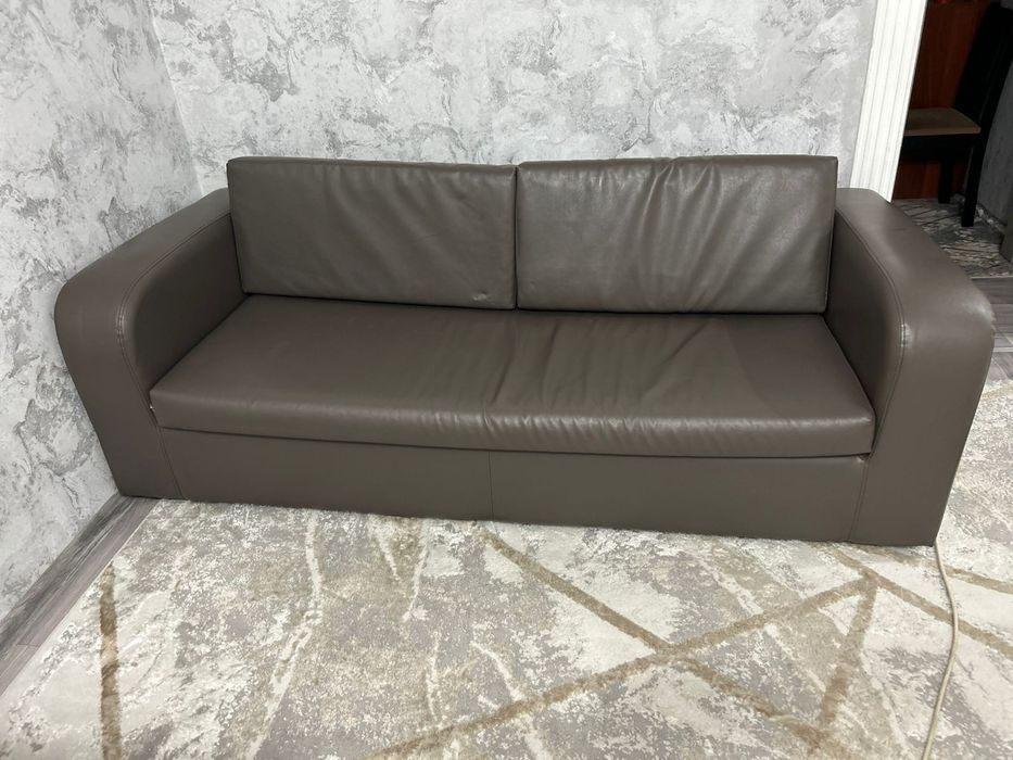 Диван в отличном состоянии