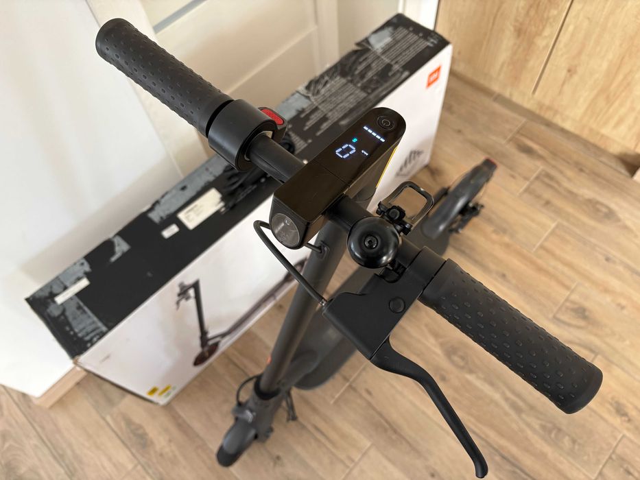 Trotineta electrica Xiaomi Mi Electric Scooter Pro 2 - 300W, 45Km