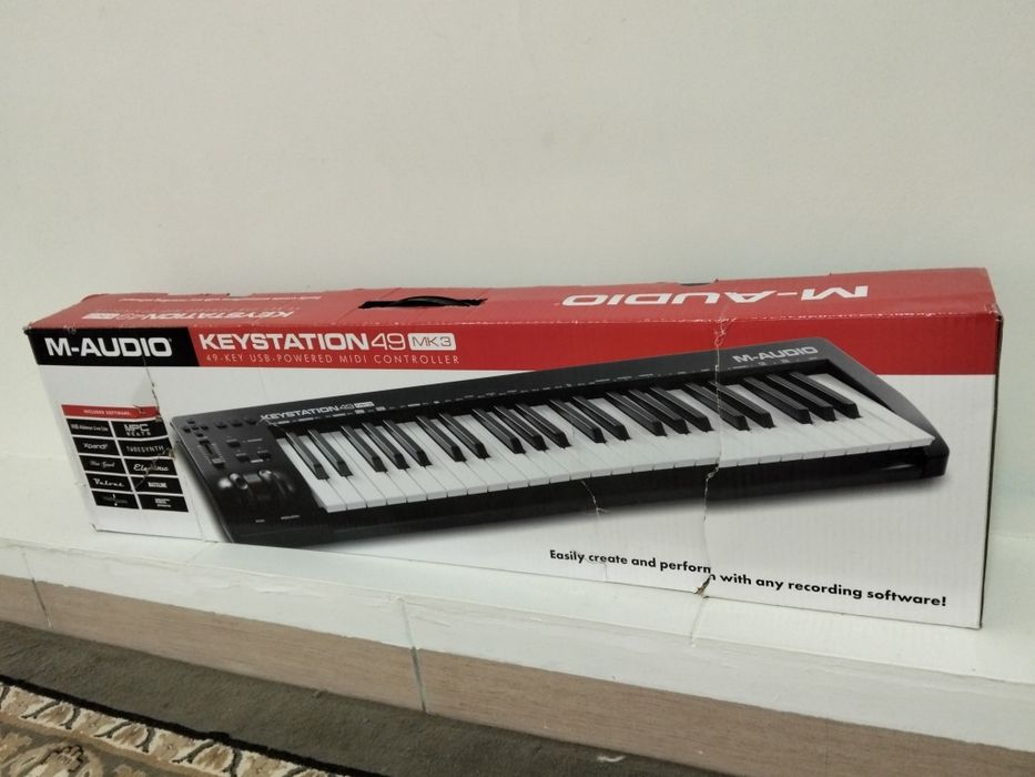 Midi клавиатура M AUDIO