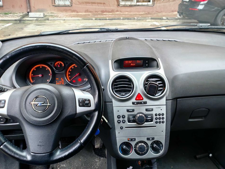 Vând Opel Corsa D