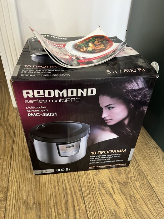 Мультиварка Redmond