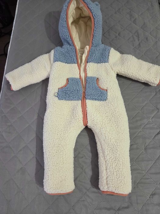 Бебешки космонавт на Bobolli 9м.,сато чисто нов е