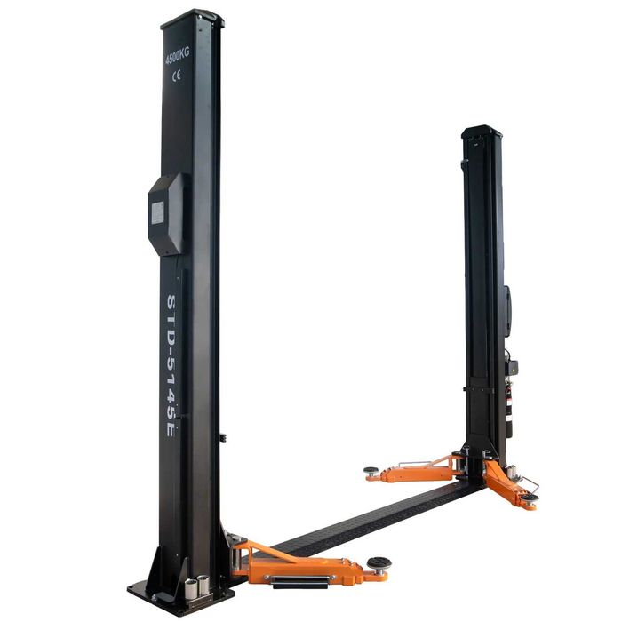 Elevator auto cu 2 coloane de 4.5t, brate cu 3 segmente fata si spate.