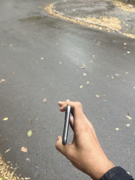 IPhone 11 64/74.