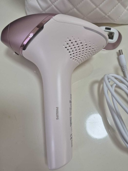 Epilator IPL Philips cu SkinAl exclusive