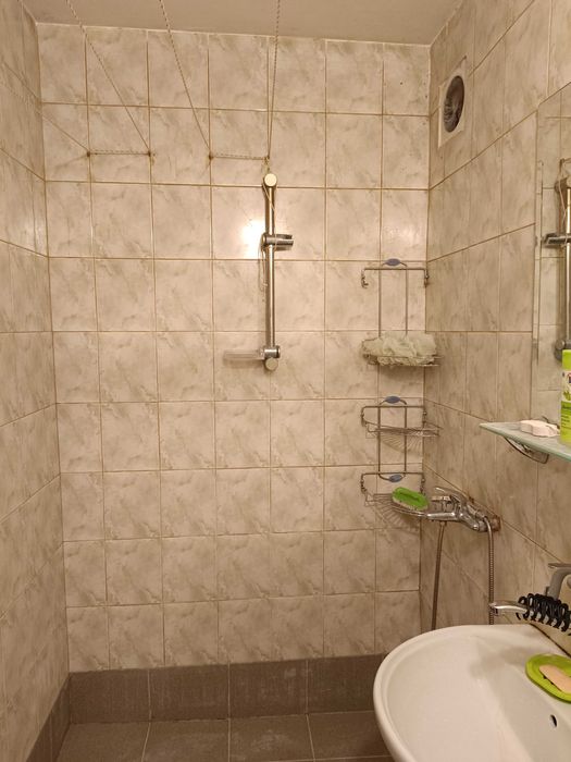 Продава се Двустаен апартамент в София, 7-ми 11-ти километър - 67 кв.м за 1139 €/кв.м - Снимка #1