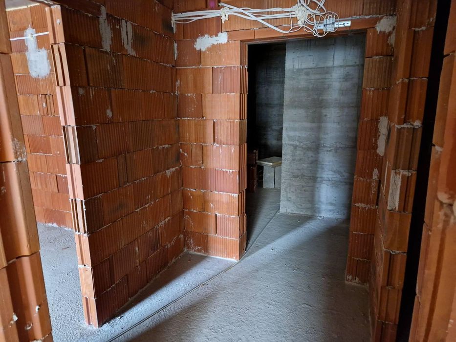 Продава се Двустаен апартамент в Пловдив, Христо Смирненски - 75 кв.м за 1467 €/кв.м - Снимка #3