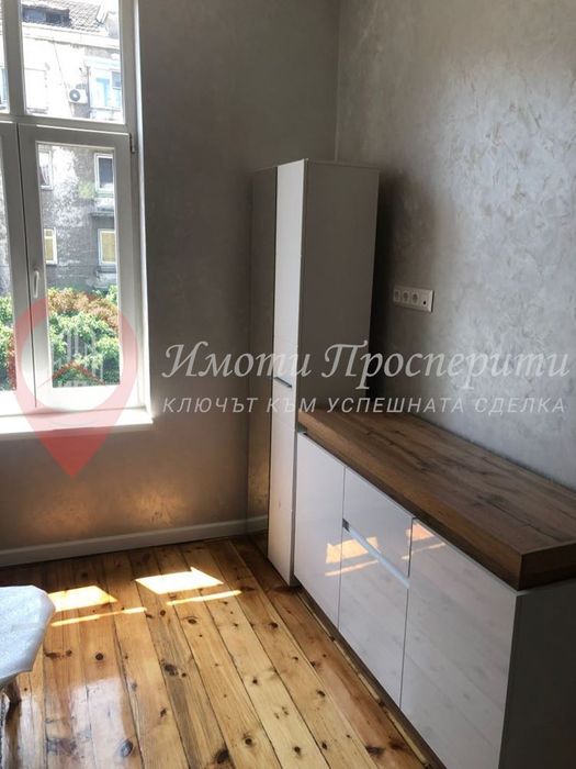 Дава се под наем Едностаен апартамент в София, Център - 40 кв.м за 800 € - Снимка #4