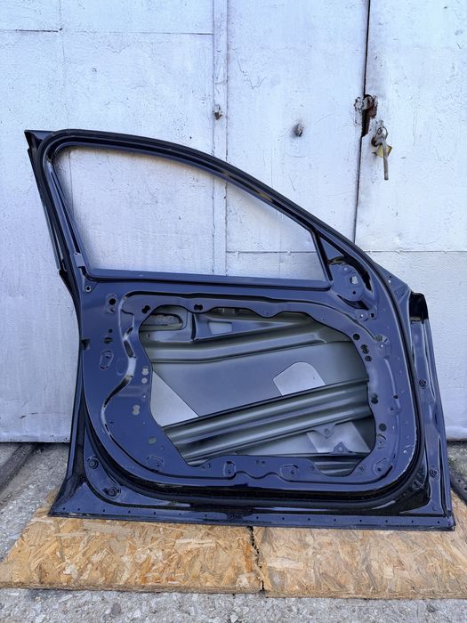 Предна лява врата за BMW G60 G61 G68 G90 M5 G99 M5  2023г-