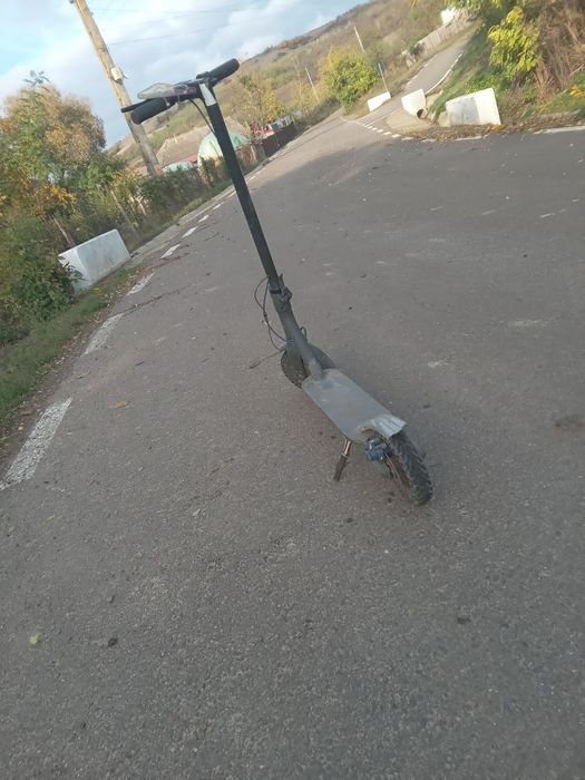 Trotineta xiaomi .