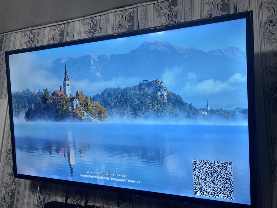 Телевизор SMART 140см