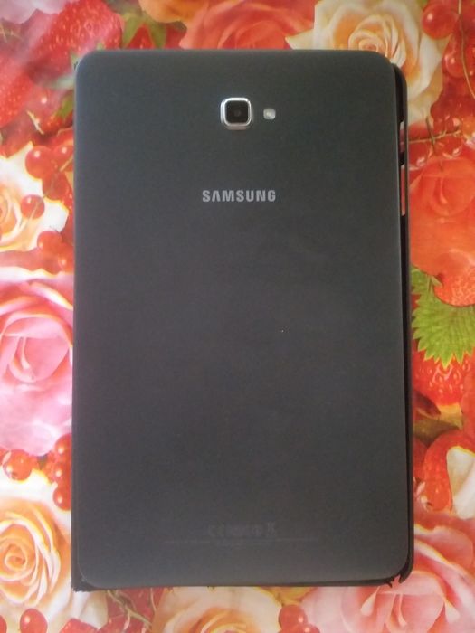 Vând tabletă Samsung Galaxy Tab a6