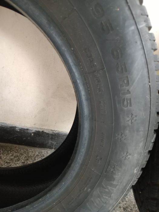 Зимни гуми DUNLOP 2 бр.