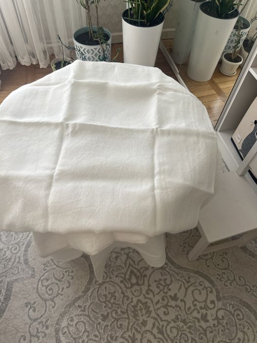 Льяная  белая скатерть