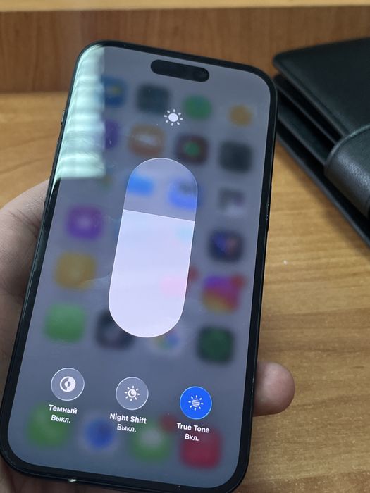 продаю iphone 15 черный