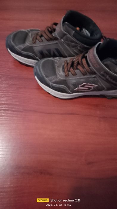 Детски маратонки, изключително запазени и обути няколко пъти