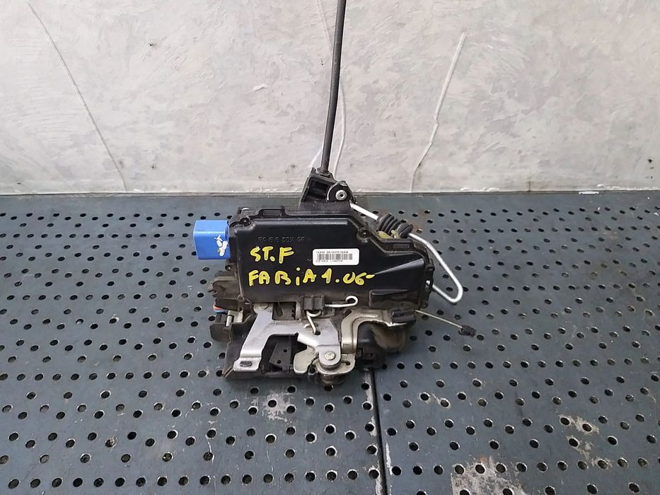 Broasca usa stanga fata skoda fabia 1 6y 3b1837015am