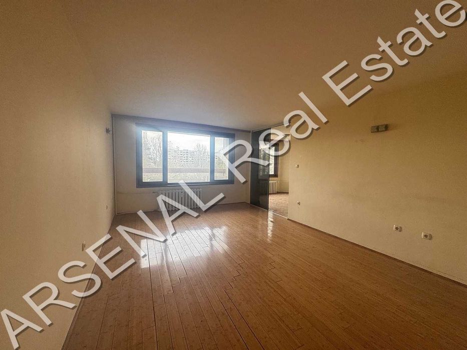 Продаваме многостаен апартамент, кв. Младост 2
