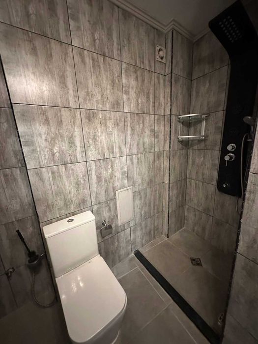 Дава се под наем Тристаен апартамент в Варна, Левски - 105 кв.м за 1495.83 € - Снимка #13