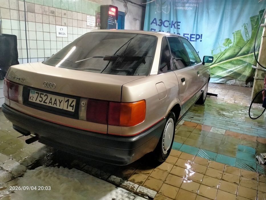 Продам Ауди 80 б3