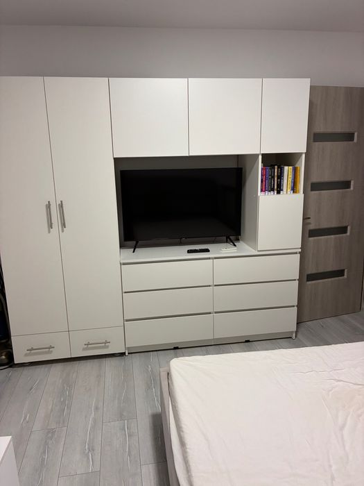Vând apartament cu 2 camere, zona centrală, complet mobilat și utilat!
