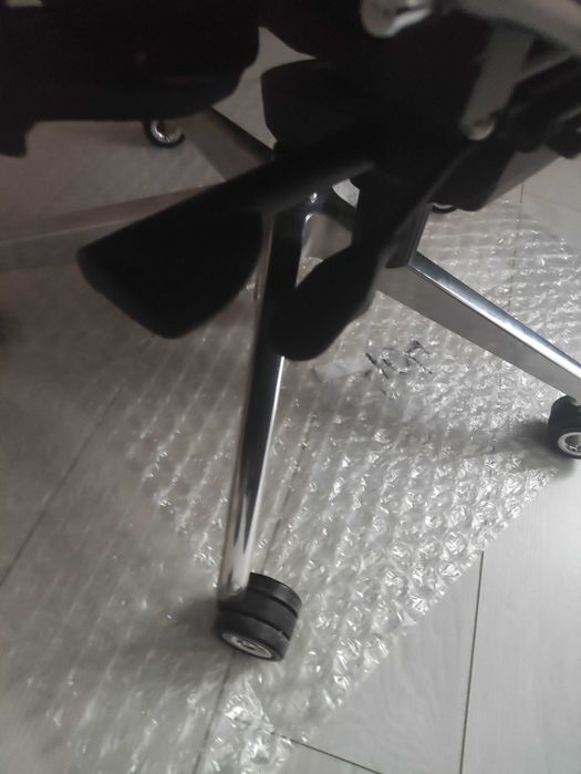 Ергономичен дизайнерски офис стол Equalizer Metta Germany