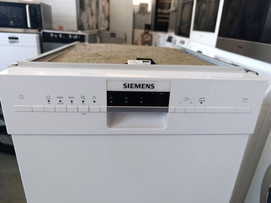 Съдомиялна за вграждане Siemens 45см