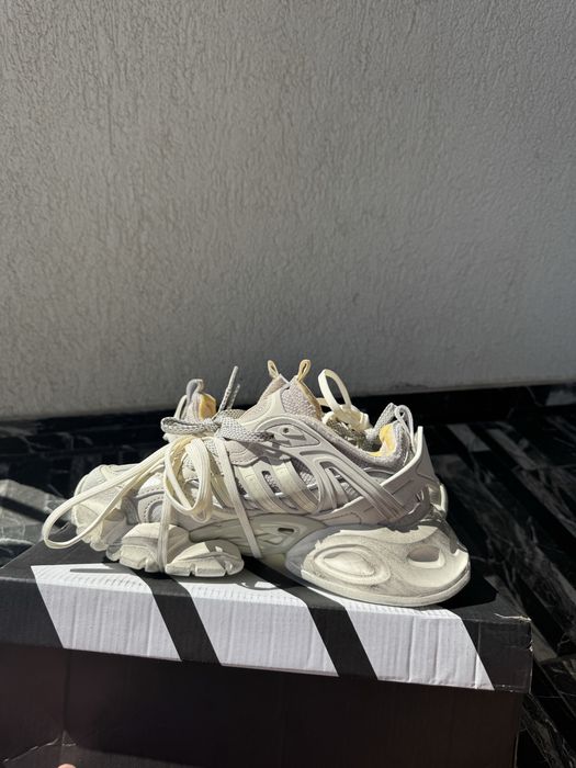 Adidasi Adidas Xlg bej mărimea 36,37,38,39