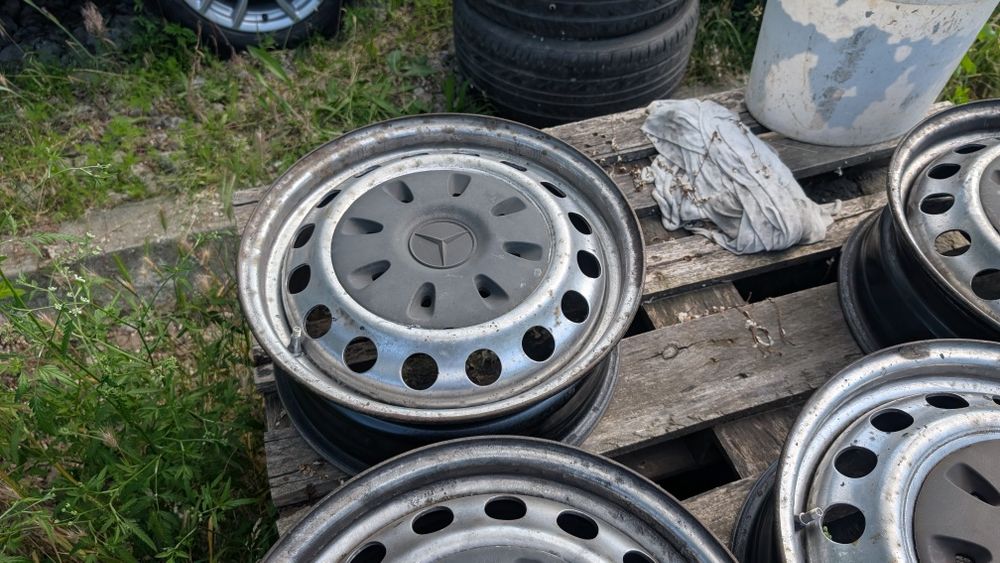 Jante otel cu capace Mercedes vito