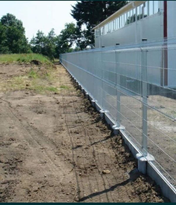 Garduri și porți super oferta avem materiale pe stoc