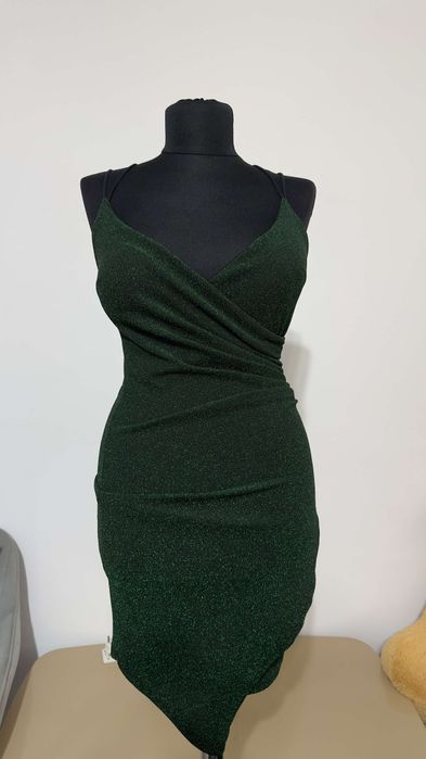 Vând rochiță de ocazie