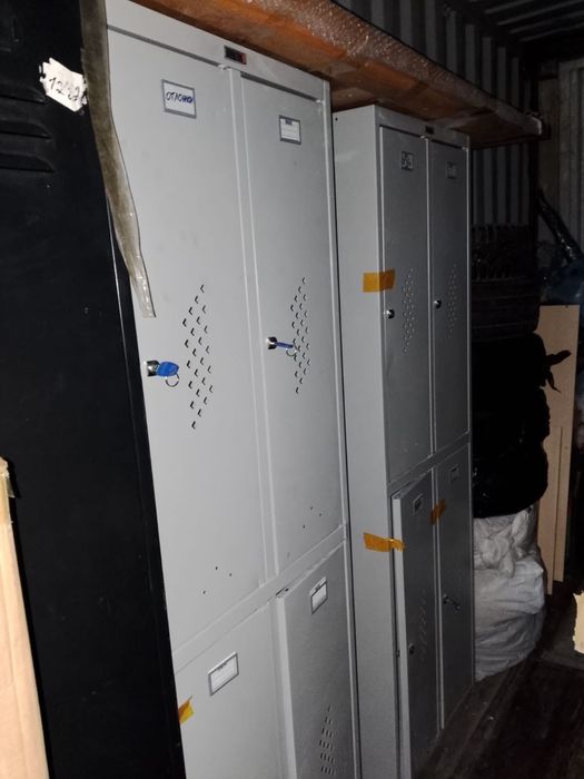 Металлический шкаф 2шт