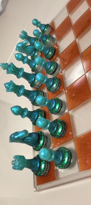 Шах от епоксидна смола